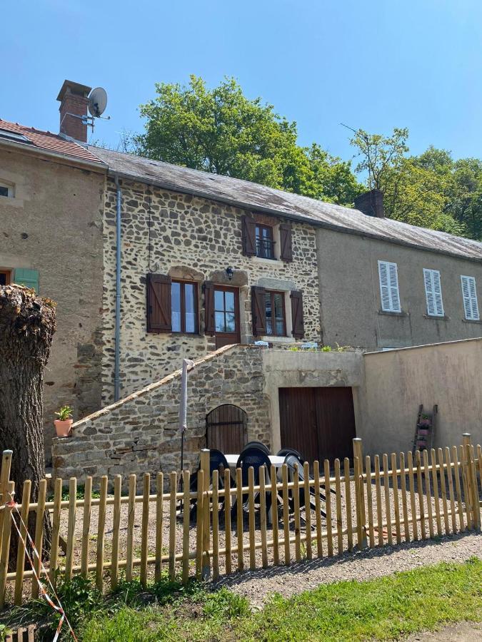 Petit Cocon Au Coeur Du Morvan Montreuillon Exterior photo